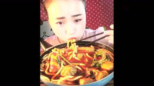 瓜大姐吃麻辣汤,舌尖上的麻辣诱惑