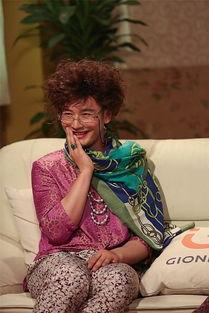 青岛大姨吃瓜,揭秘网络热传事件背后的真相