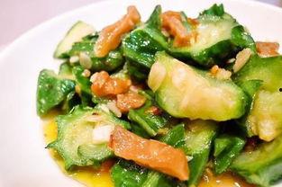 肘瓜炒着吃,肘瓜炒制,营养与口感并存