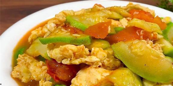 二瓜吃美食,探寻人间美味，尽享味蕾盛宴