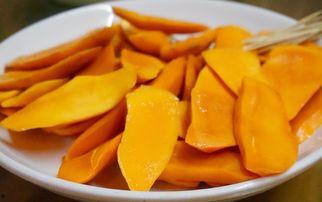 哈尔滨吃瓜蘸酱油,吃瓜蘸酱油，传统美食新体验